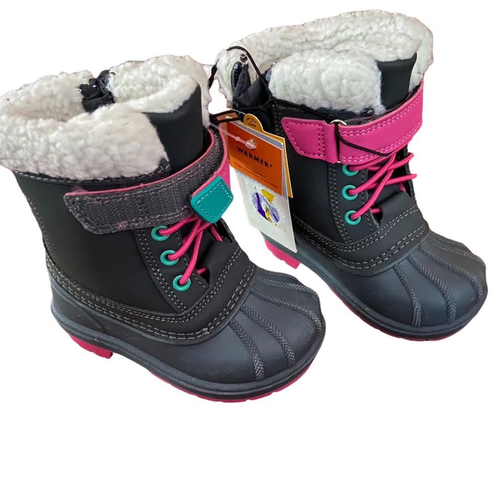 Cat& Jack Snow Boots